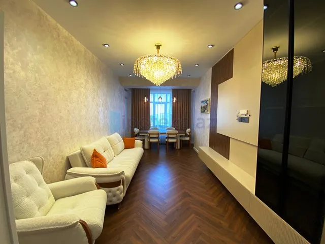 Satılır: 3 Otaq, Yeni tikili, Nizami r., 8-ci km q., 140.00 m² — Tofiq