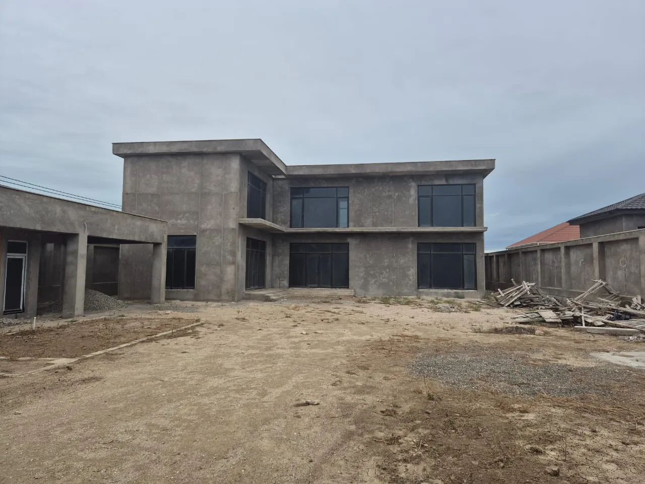Qala, 6 otaqlı Həyət evi satılır - 330 m², 2 mərtəbə, 10 sot — Bakı