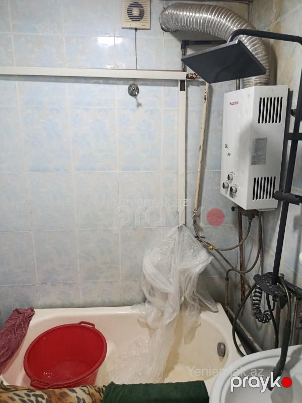 Satılır 5 otaqlı Bina evi menzil (Köhnə tikili), 110 m², 13-cü mikrorayon — Mənzil, Sumqayıt (9)