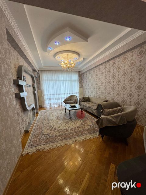 Satılır 3 otaqlı yeni tikili 130 m² — Bakı
