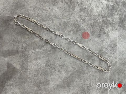 Gümüş rəngli zəncir boyunbağı - Material: metal ərinti, parlaq gümüş — Bakı