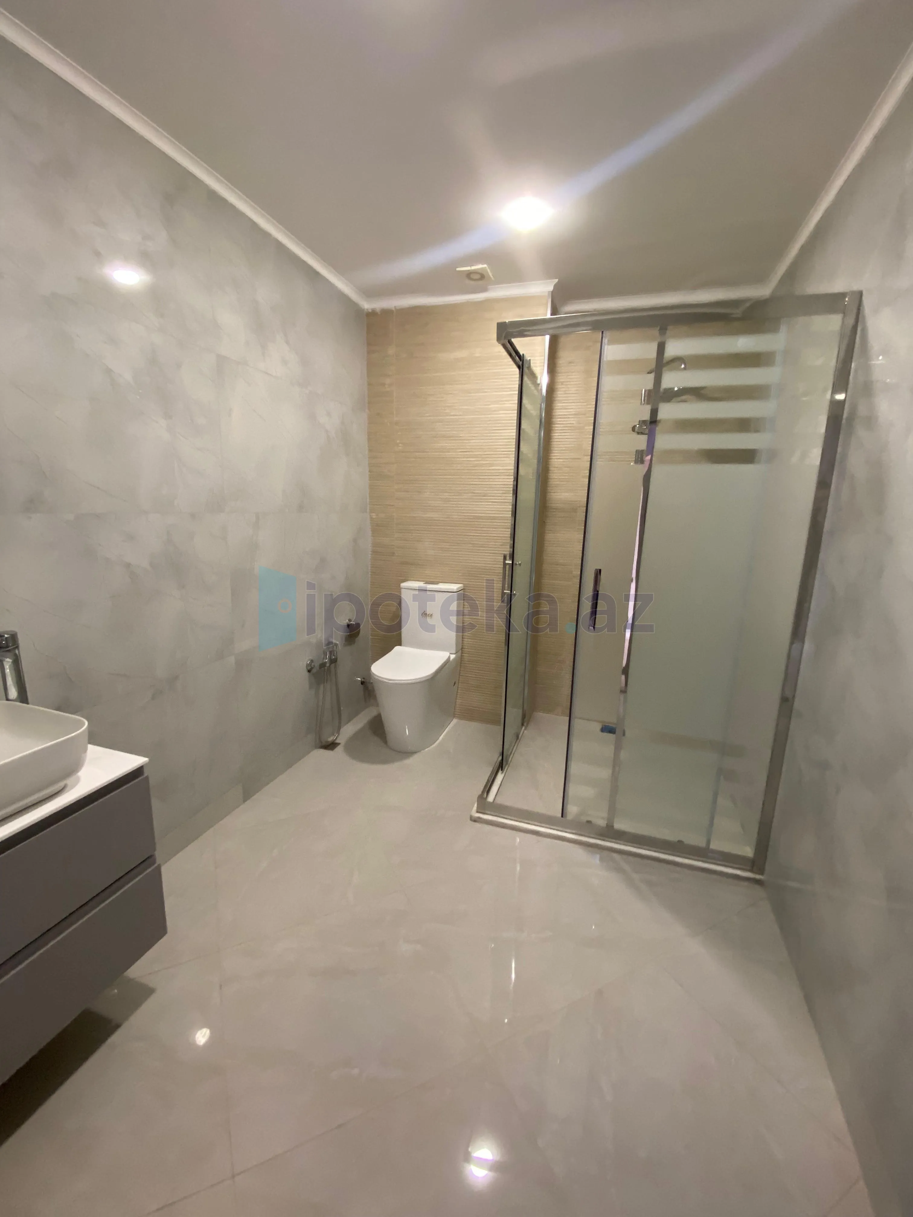 Satılır: 3 Otaq, Yeni tikili, Binəqədi r., 7-ci mkr q., 117.00 m² — Mənzil, Bakı (5)