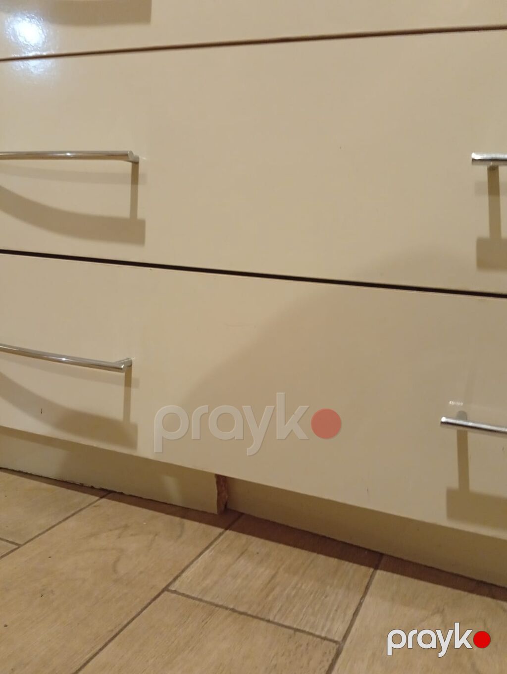 Krem rəngli komod və güzgülü üst panel dəsti - Material — Komodlar və tumbalı, Digah (4)