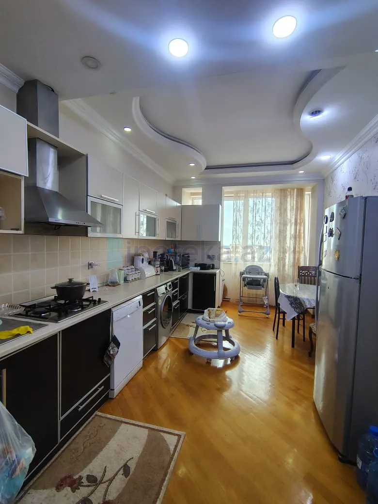 Satılır: 4 Otaq, Yeni tikili, Nəsimi r., 155.00 m² — Mənzil, Bakı (5)