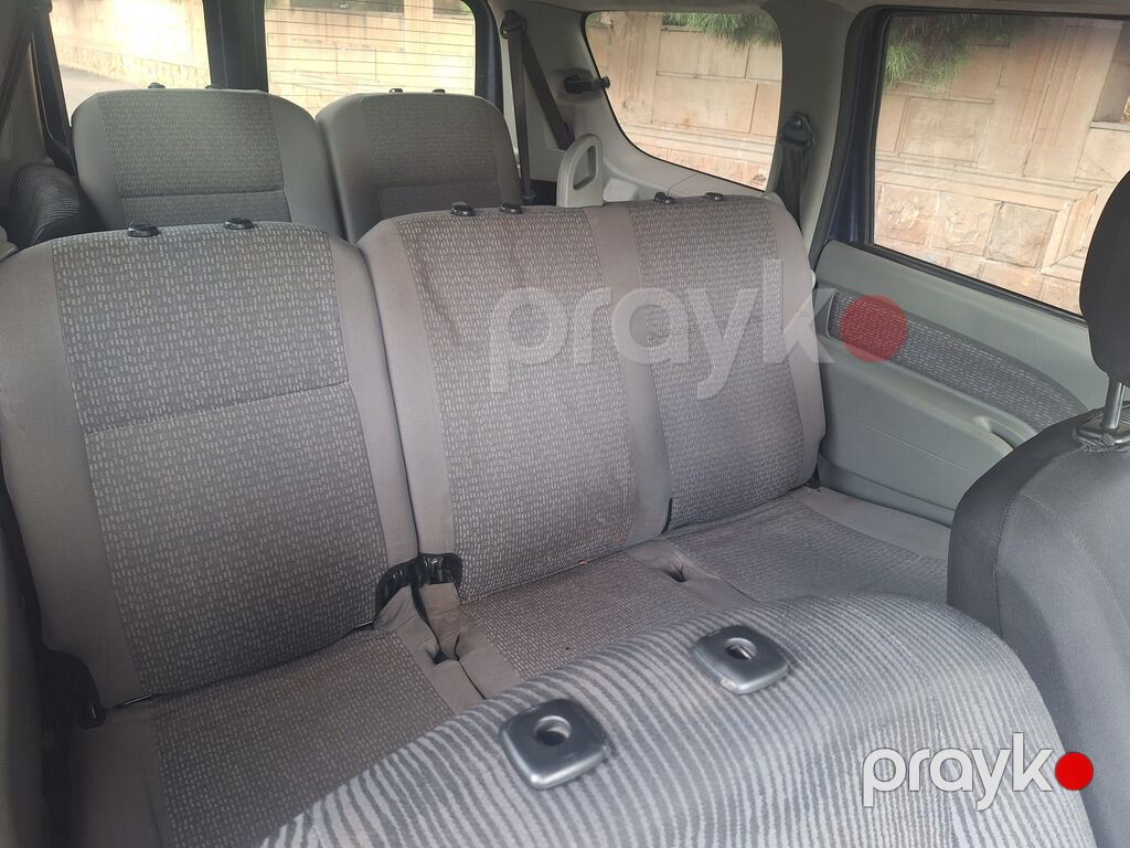 Dacia Logan: 1.5 l Universal — Avtomobillər, Bakı (9)