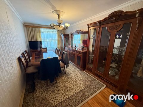 Satılır 5 otaqlı köhnə tikili 125 m² — Bakı