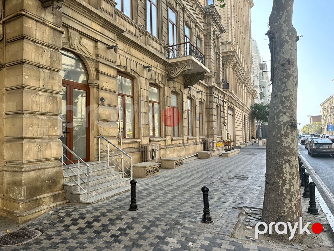 Satılır obyekt 435 m² — Əmlak, Bakı (2)