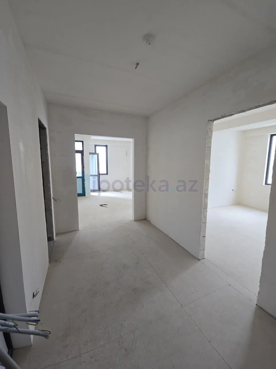 Satılır: 3 Otaq, Yeni tikili, Yasamal r., 76.00 m² — Mənzil, Bakı (4)