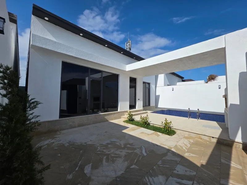 Mərdəkan, 4 otaqlı Həyət evi satılır - 130 m², 1 mərtəbə, 2.5 sot — Bakı