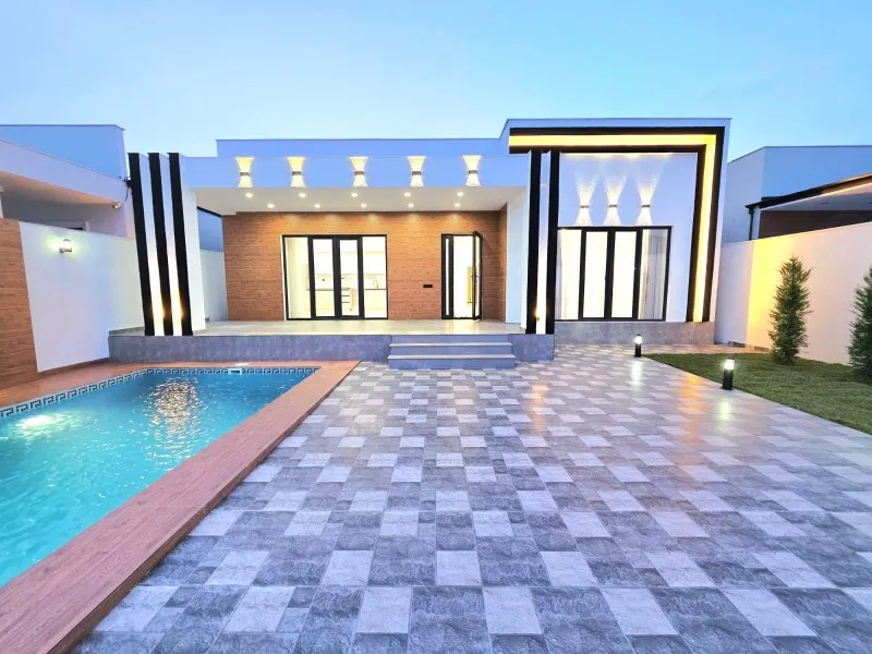 Şüvəlan, 4 otaqlı Həyət evi satılır - 160 m², 1 mərtəbə, 3.5 sot