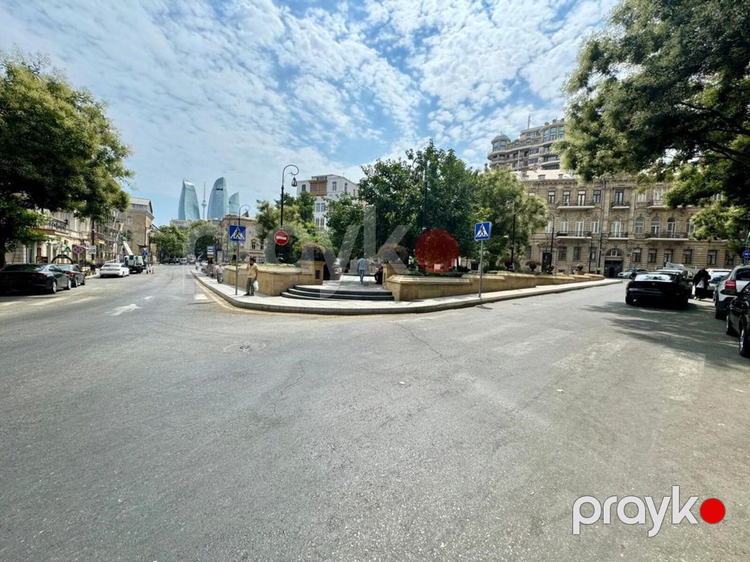 Satılır 4 otaqlı yeni tikili 210 m² — Mənzil, Bakı (2)