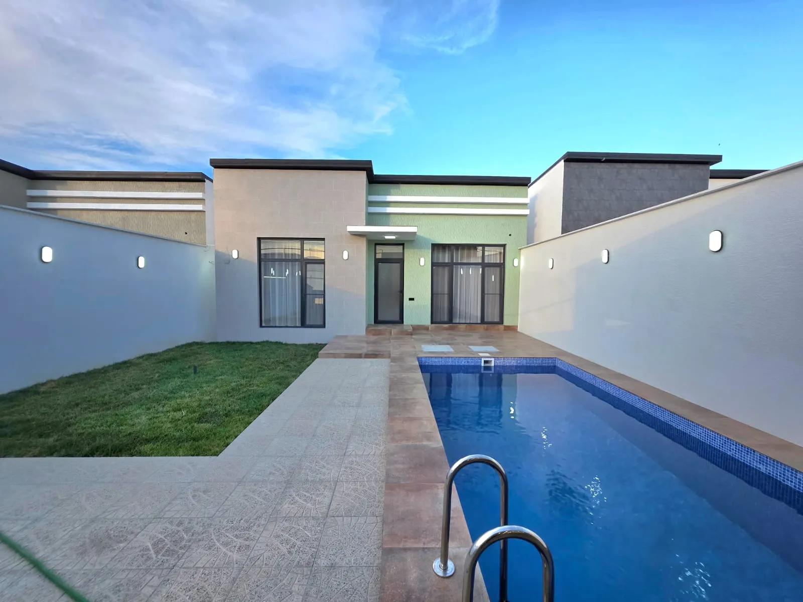 Mərdəkan, 4 otaqlı Həyət evi satılır - 170 m², 1 mərtəbə, 3 sot — Bakı