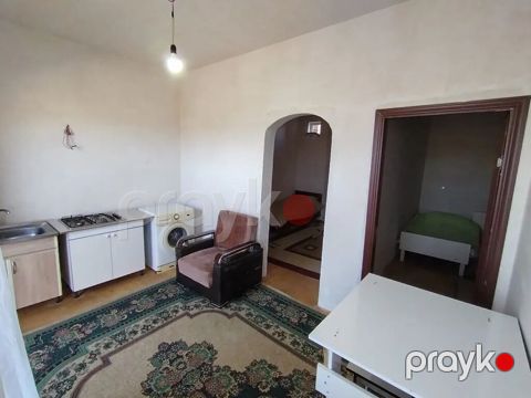Yeni Suraxanı qəsəbəsində həyət evi kirayə. Plan və yerləşim: - 1 — Digah