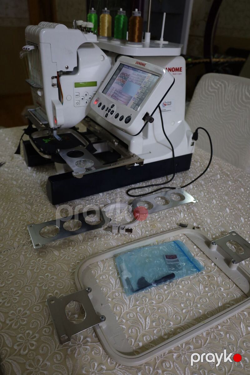 Naxış vuran avadanlıq Janome MB-4S — Biznes və avadanlıq, Gəncə