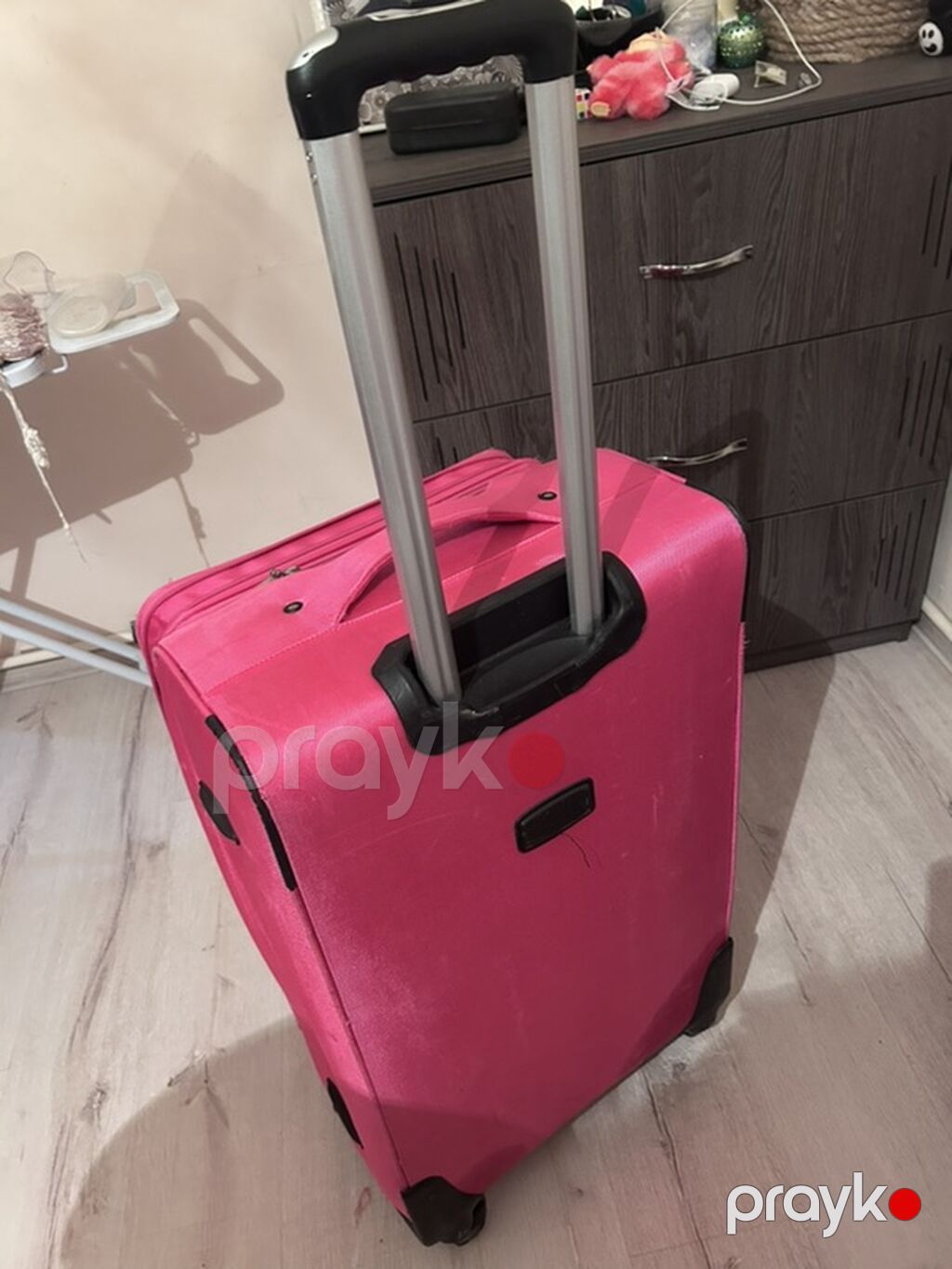 Böyük ölçülü səyahət çemodanı – parlaq çəhrayı rəngdə - Korpus — Çamadanlar, Bakı (3)