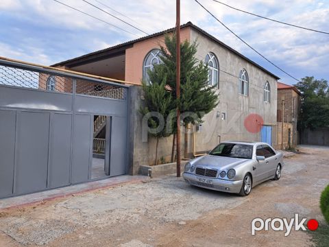 Həyət evi, Binə qəs — Bakı