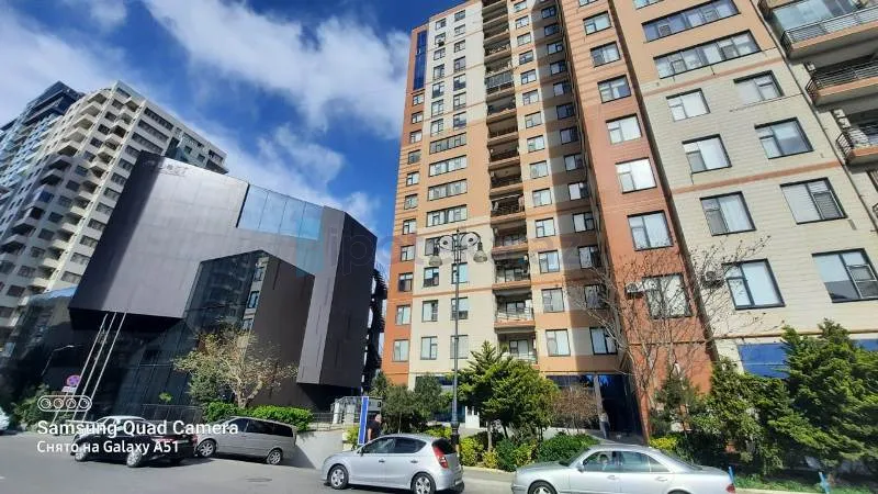 Satılır: 4 Otaq, Yeni tikili, Yasamal r., 163.00 m² — Mənzil, Bakı (3)