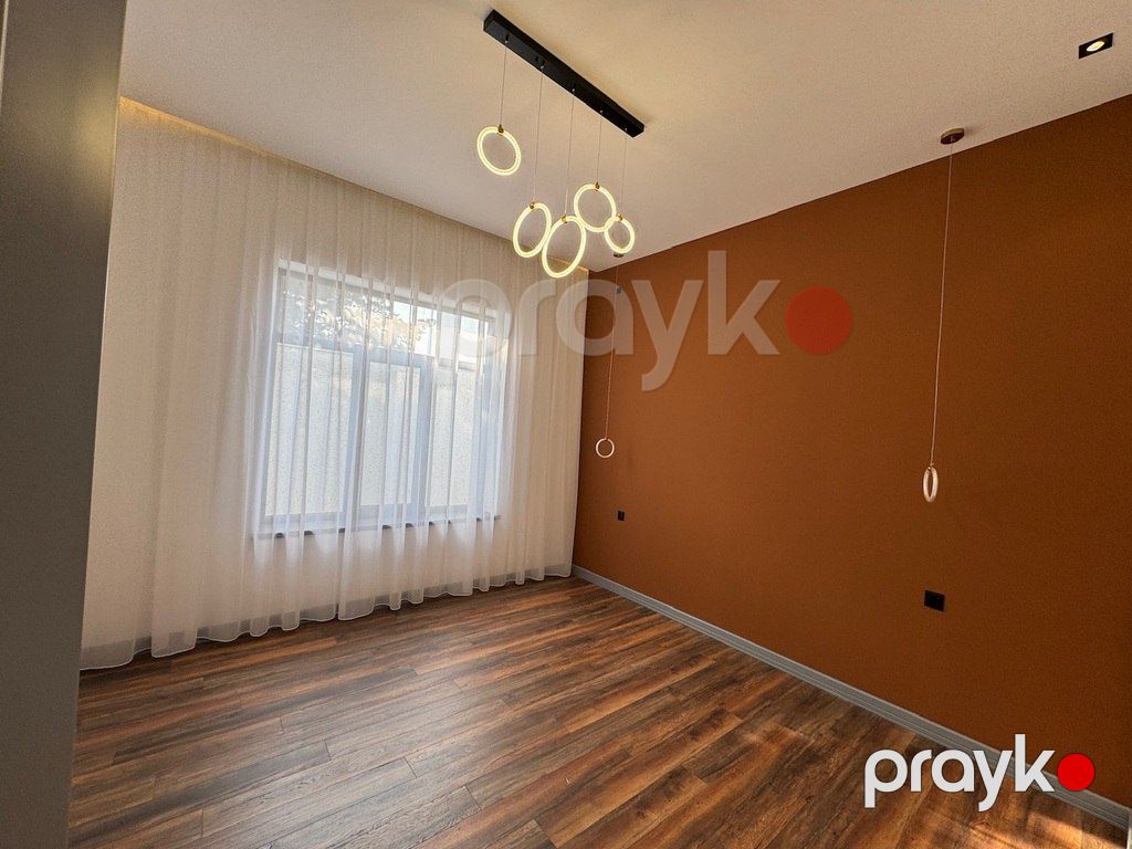 Satılır 5 otaqlı həyət evi/bağ evi 200 m² — Ev, villa, Bakı (12)