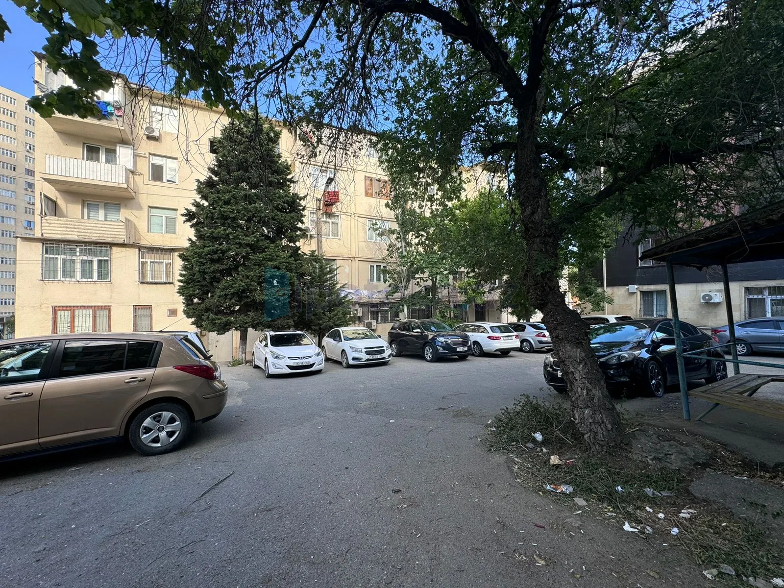 Satılır: 3 Otaq, Köhnə tikili, Yasamal r., 70.00 m² — Mənzil, Bakı (2)