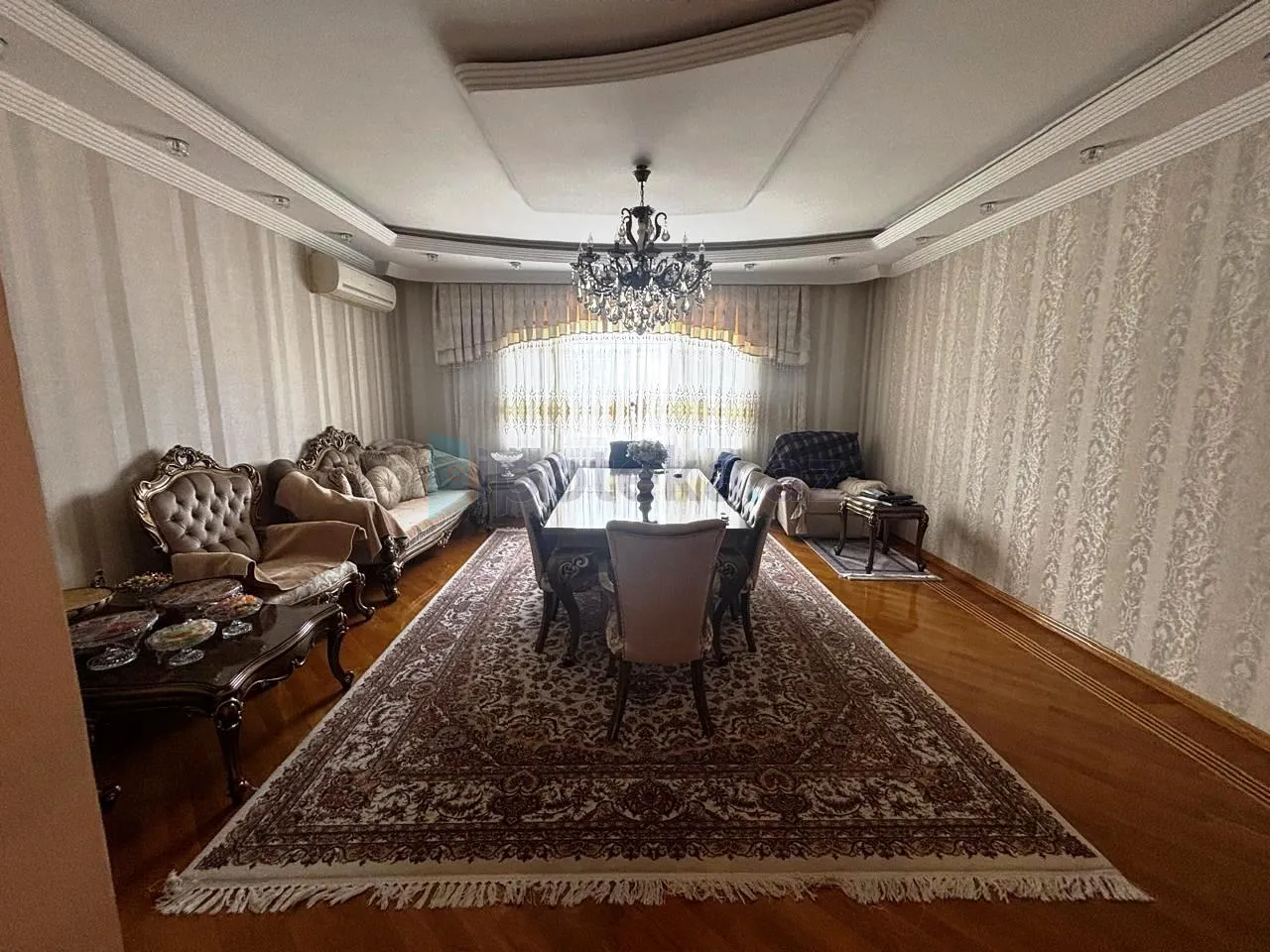 Satılır: 3 Otaq, Yeni tikili, Nərimanov r., 140.00 m² — Bakı