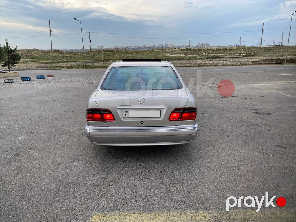 Mercedes E 270, 2.7 L, 2001 il, 331 000 km — Avtomobillər, Bakı (7)