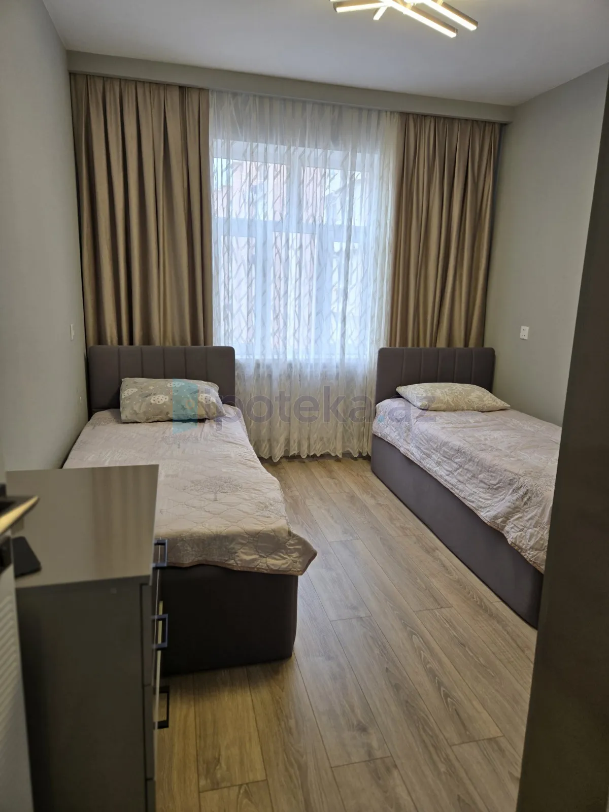 Satılır: 3 Otaq, Köhnə tikili, Xətai r., H.Aslanov q., 70.00 m² — Bakı