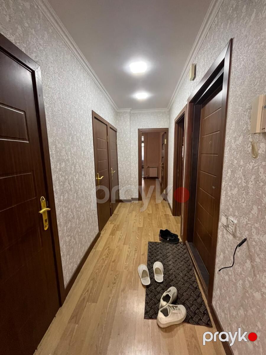 Satılır 4 otaqlı köhnə tikili 100 m² — Mənzil, Bakı (8)