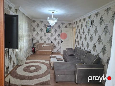 Satılır 2 otaqlı köhnə tikili 45 m² — Bakı