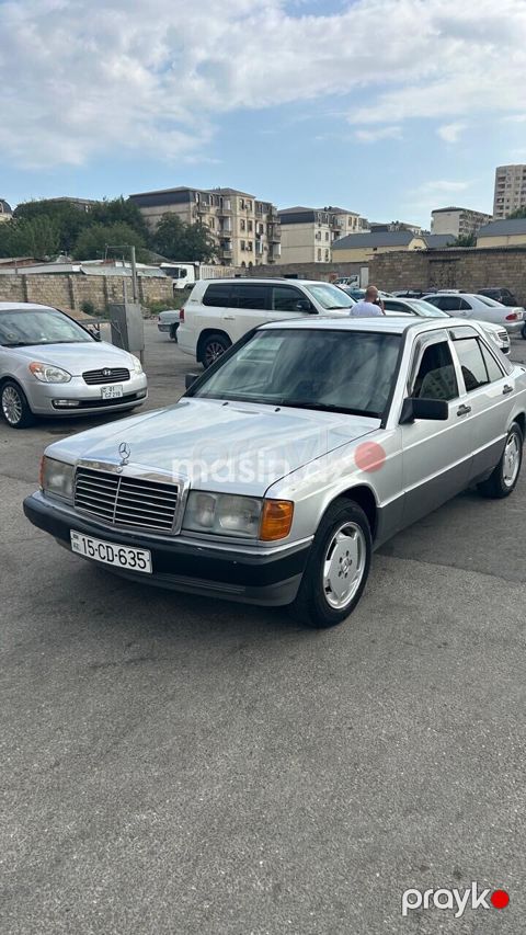 Mercedes 190 — Bakı