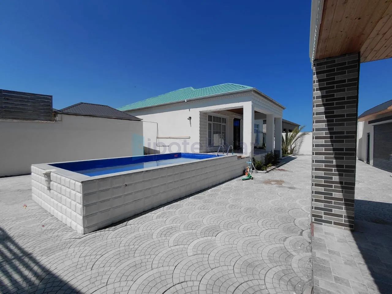 Satılır: 4 Otaq, Bağlar, Xəzər r., Buzovna q., 180.00 m² — Ev, villa, Buzovna (3)