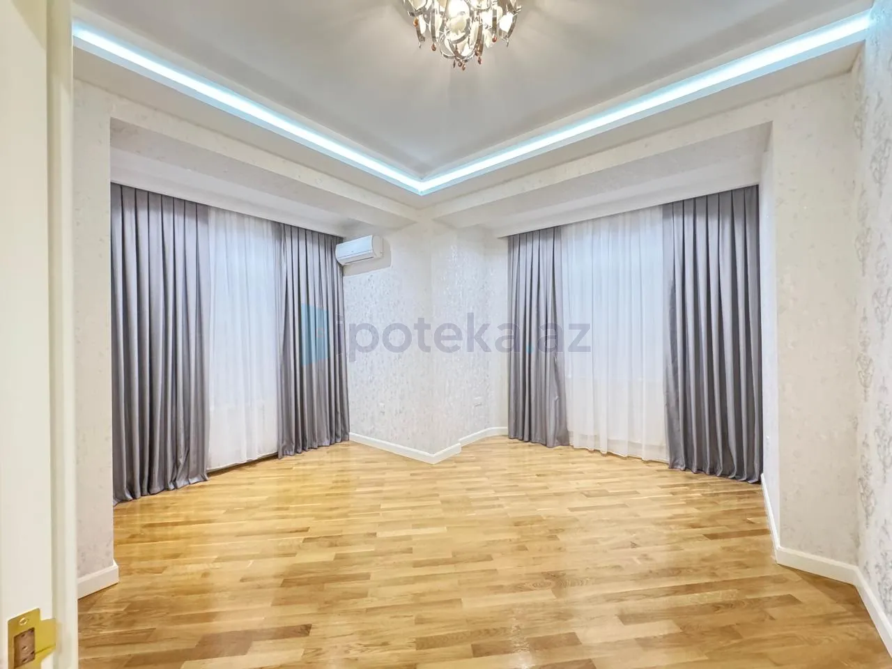 Satılır: 4 Otaq, Yeni tikili, Binəqədi r., 8-ci mkr q., 156.00 m² — Mənzil, Bakı (4)