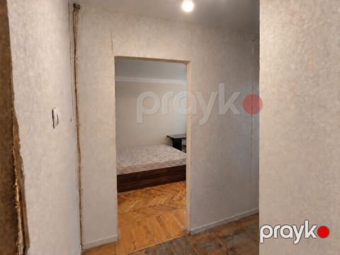Satılır 1 otaqlı köhnə tikili 35 m²