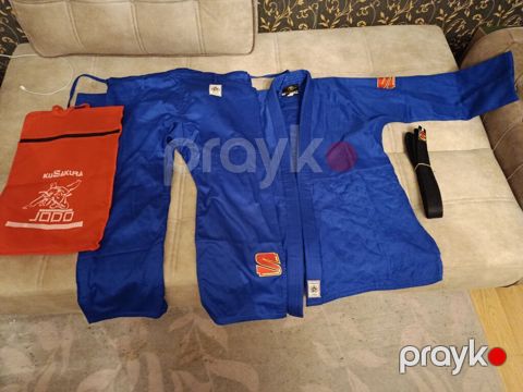 Salam, original sakura judo kimonosu 1.80 boy üçün. təp təzə alınıb — Bakı