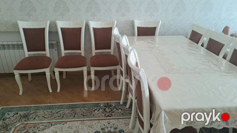 Yemək otağı üçün klassik üslubda stul dəsti. - Sayı: 10 ədəd - Rəng — Bakı