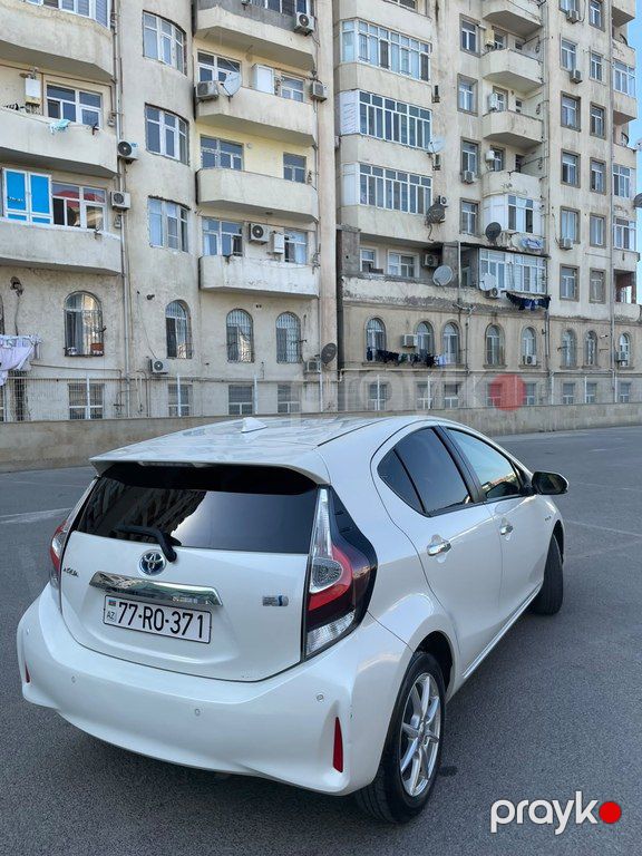 Toyota Aqua, 1.5 L, 0.87 kWh, 2021 il, 41 000 km — Avtomobillər, Bakı (6)