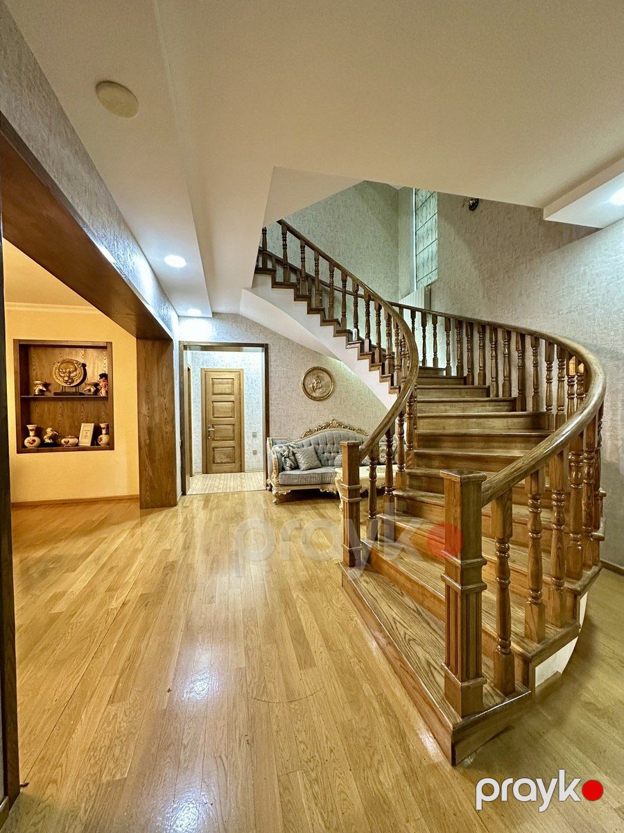 Satılır 6 otaqlı həyət evi/bağ evi 300 m² — Ev, villa, Bakı (6)