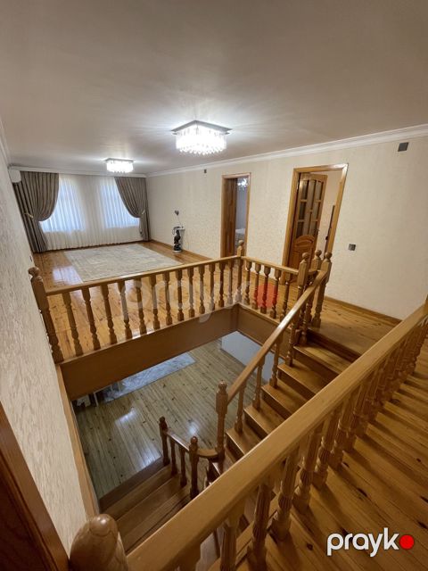 Satılır 7 otaqlı həyət evi/bağ evi 200 m² — Bakı