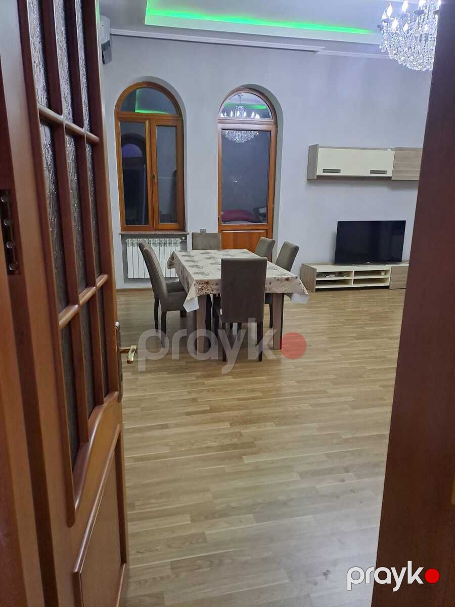 İcarəyə verilir 13 otaqlı həyət evi/bağ evi 700 m² — Ev, villa, Bakı (2)
