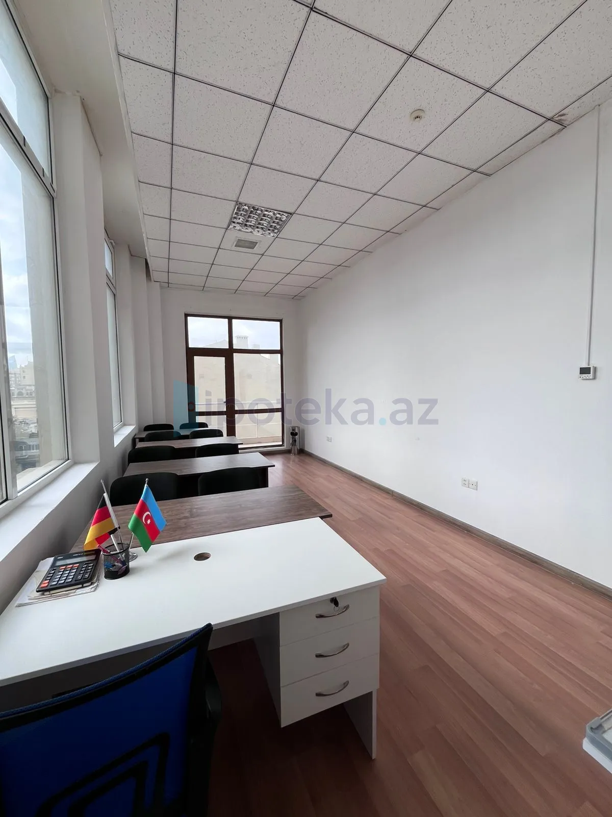 5 Otaq, Ofislər, Nəsimi r., 140.00 m²