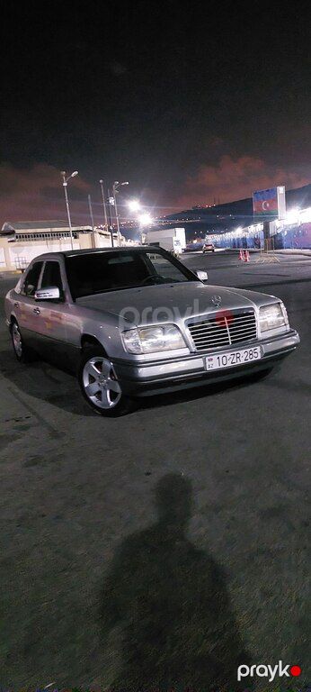 Mercedes 220 E, 2.2 L, 1995 il, 500 000 km — Bakı
