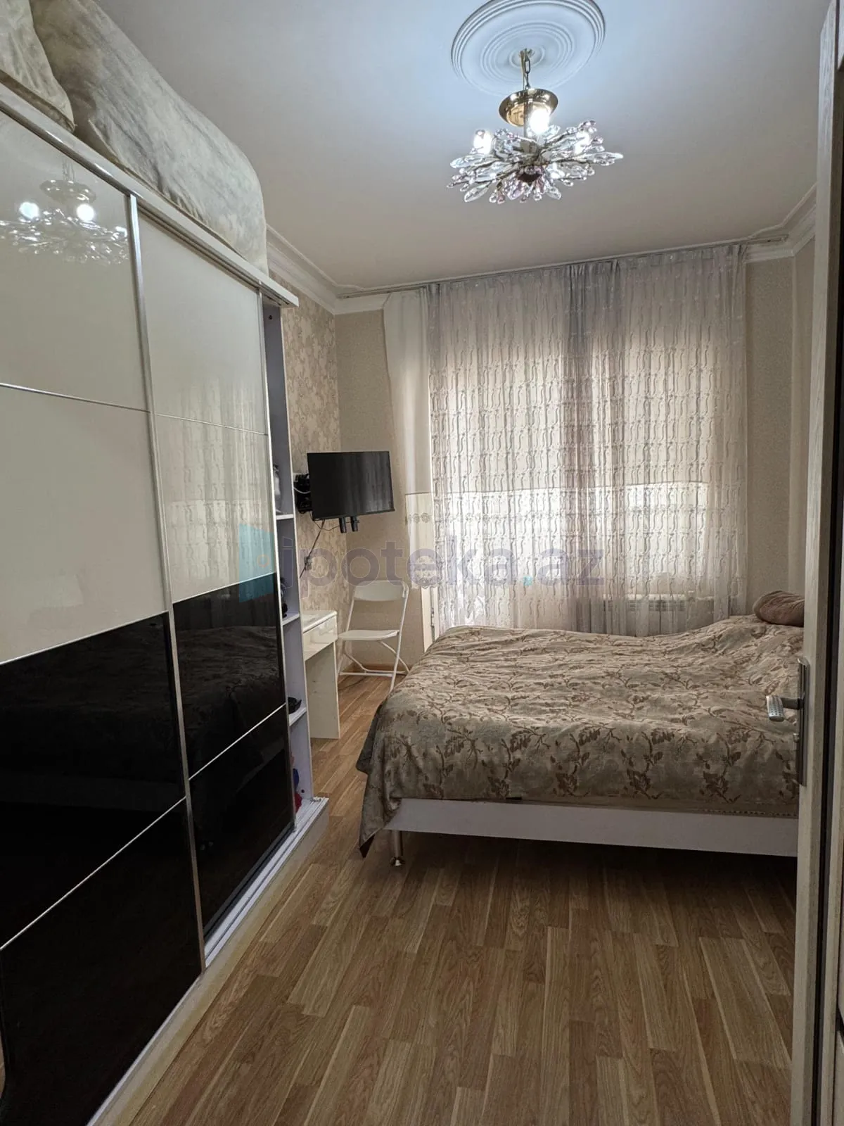Satılır: 3 Otaq, Köhnə tikili, 90.00 m² — Mənzil, Bakı (2)