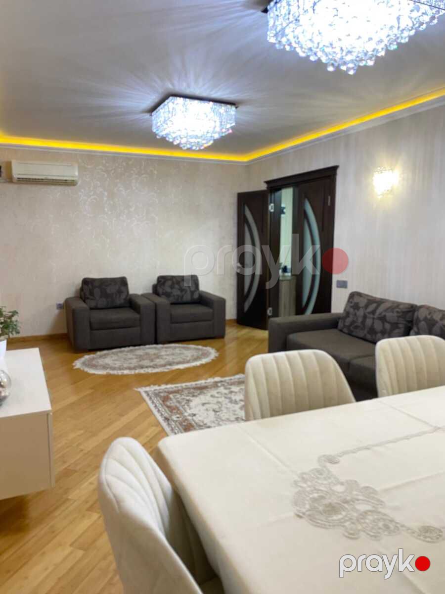 Satılır 3 otaqlı köhnə tikili 115 m² — Mənzil, Bakı (8)