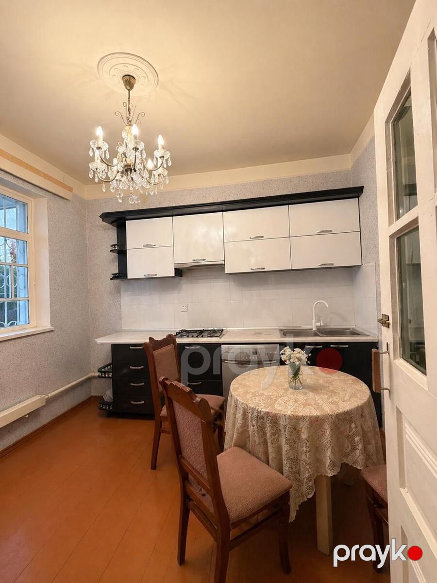 Həyət evi, Ələviyyə Babayeva küç — Ev, villa, Bakı (6)