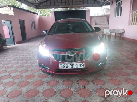 Chevrolet Cruze: 1.4 l 2013 il 380000 km Sedan — Goranboy