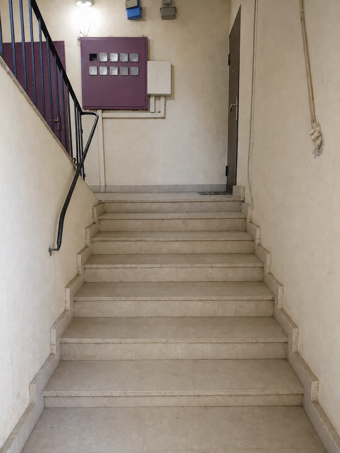 Bakıxanov, 3 otaqlı Köhnə tikili satılır - 68 m², 1/9 mərtəbə — Mənzil, Bakı (2)