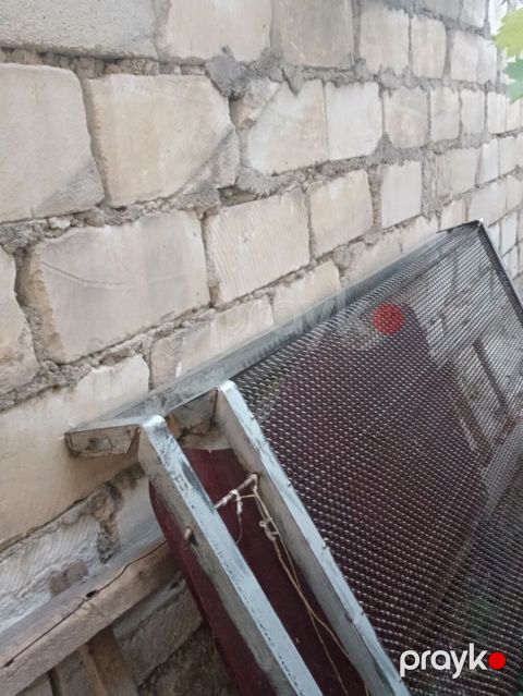 Metal kravat sökülüb kənara qoyulub kravat kimidə istifadə etmək olar — Gəncə