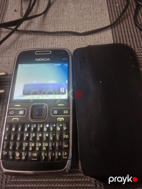 Nokia E72, rəng - Qara, Düyməli — Bakı