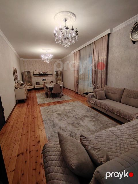 Satılır 6 otaqlı həyət evi/bağ evi 205 m² — Bakı