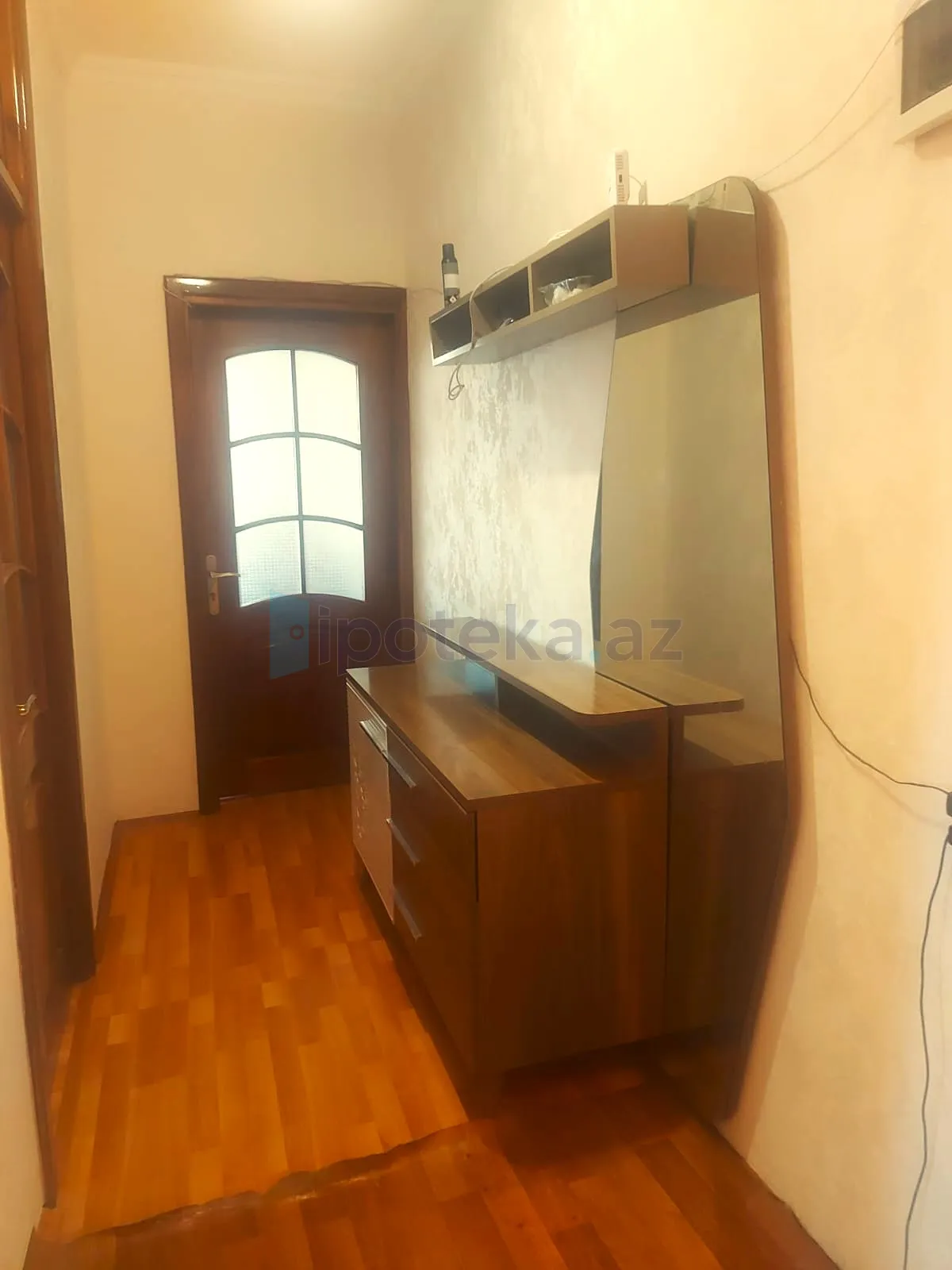 Satılır: 2 Otaq, Köhnə tikili, Nizami r., 63.00 m² — Mənzil, Bakı (8)