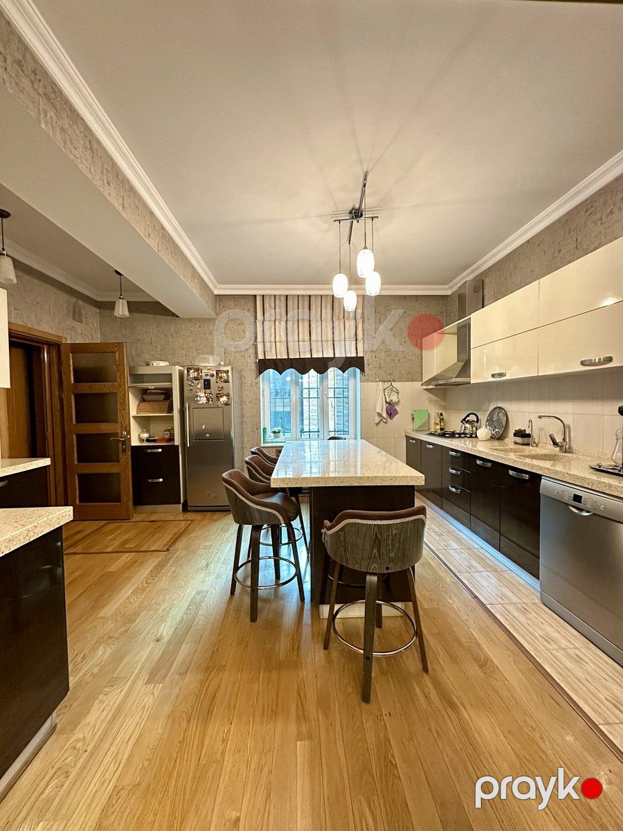Satılır 6 otaqlı həyət evi/bağ evi 300 m² — Ev, villa, Bakı (5)